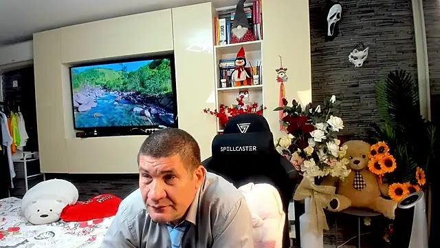 SpartacusDaddy48 online show from 05.18.26