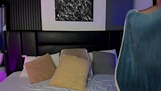 Snapshot of Maximo_Wolff chatting on 09.16.25 Maximo Wolff online show from 09.16.25