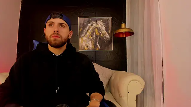 Snapshot of Maximo_Wolff chatting on 10.03.25 Maximo Wolff online show from 10.03.25