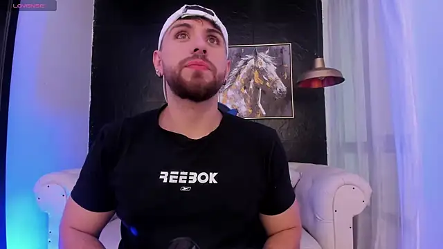 Snapshot of Maximo_Wolff chatting on 10.09.25 Maximo Wolff online show from 10.09.25