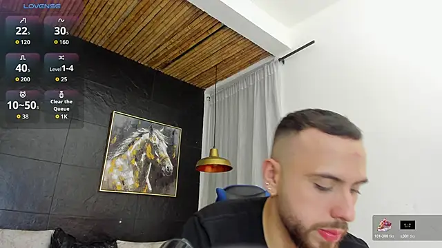 Snapshot of Maximo_Wolff chatting on 10.25.25 Maximo Wolff online show from 10.25.25