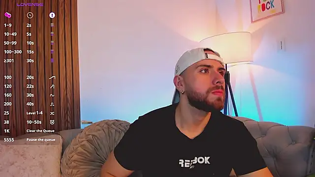 Maximo Wolff online show from 02.26.26