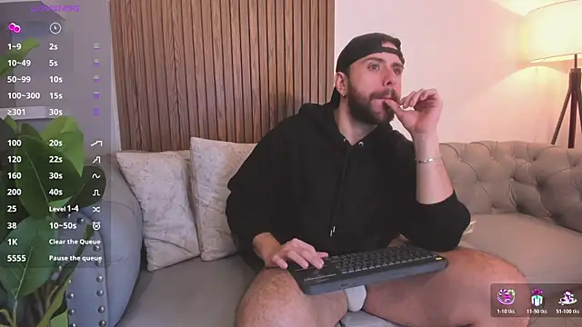 Maximo Wolff online show from 04.12.26