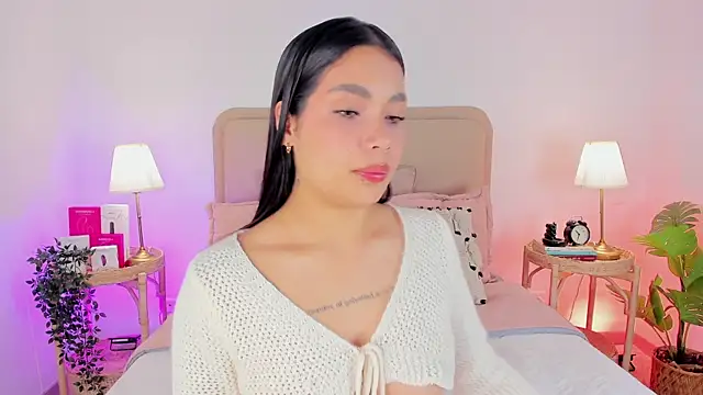 Cutie Riley online show from 09.18.25