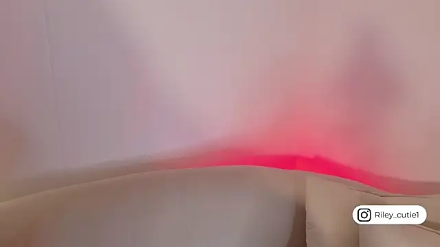 Cutie Riley online show from 05.09.26