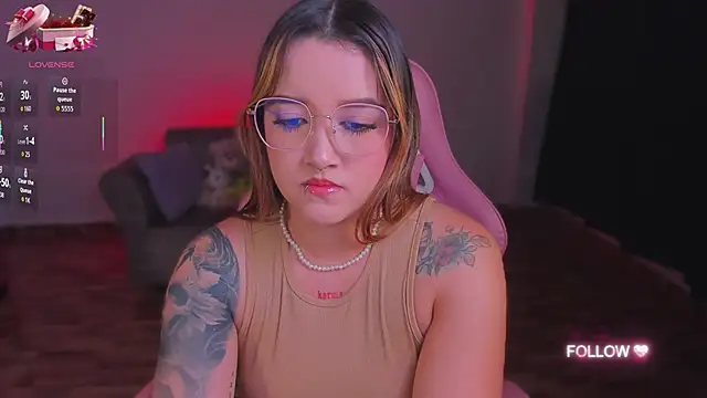 lunaarose online show from 09.20.25