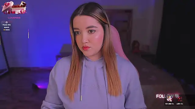 lunaarose online show from 10.04.25