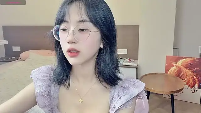 Snapshot of nini_a chatting on 04.08.26 nini a online show from 04.08.26