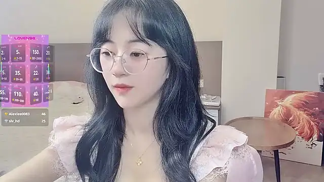 Snapshot of nini_a chatting on 04.11.26 nini a online show from 04.11.26