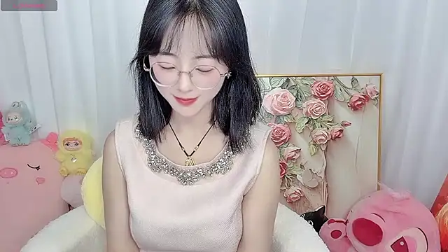 Snapshot of nini_a chatting on 05.30.26 nini a online show from 05.30.26