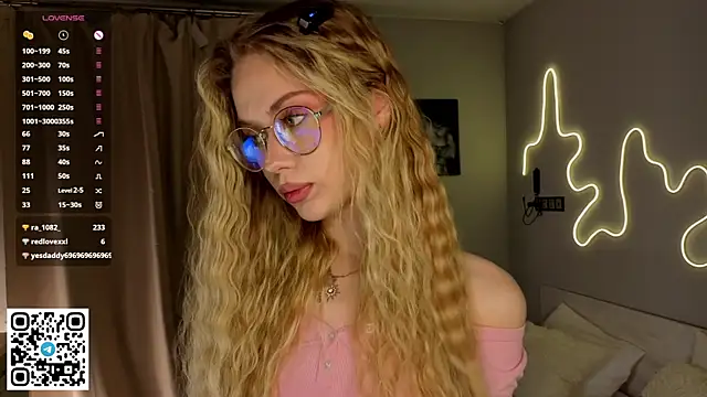 BeatrixCharton online show from 09.20.25