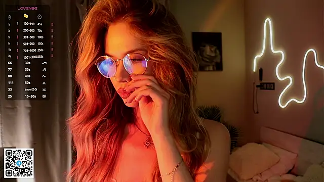 BeatrixCharton online show from 10.21.25