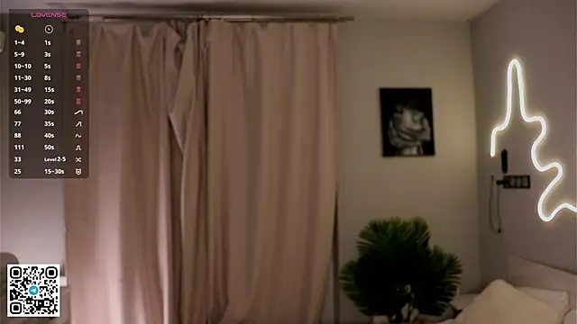 BeatrixCharton online show from 10.26.25