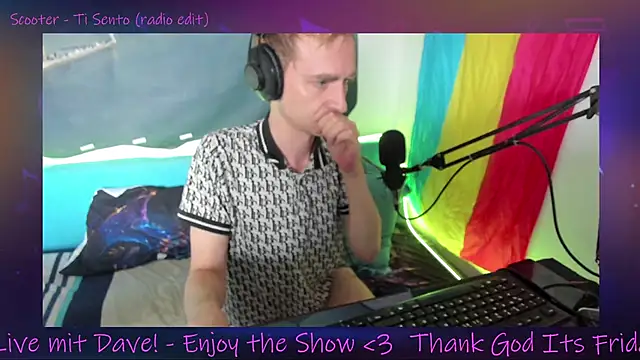 Snapshot of DaveLindau chatting on 10.17.25 DaveLindau online show from 10.17.25