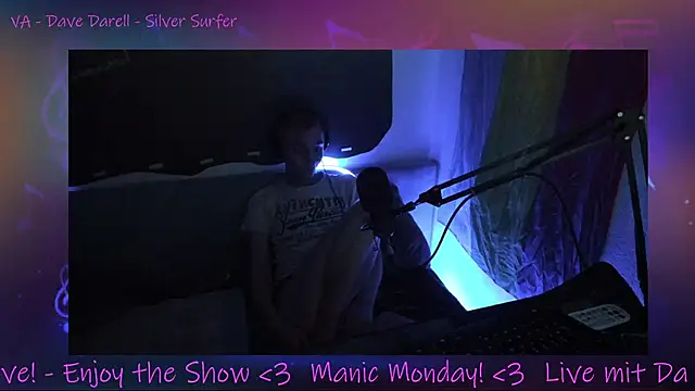 Snapshot of DaveLindau chatting on 10.20.25 DaveLindau online show from 10.20.25