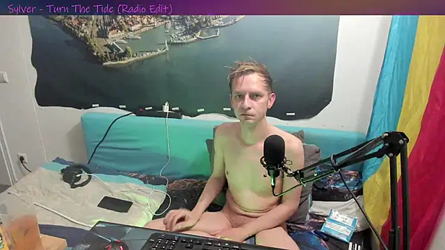 Snapshot of DaveLindau chatting on 12.02.25 DaveLindau online show from 12.02.25