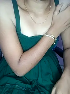 Nidhi lovely online show from 10.11.25