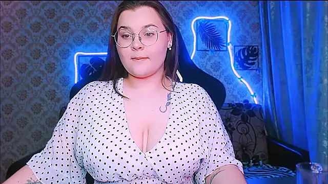 InLoveWithLife26 online show from 03.04.26