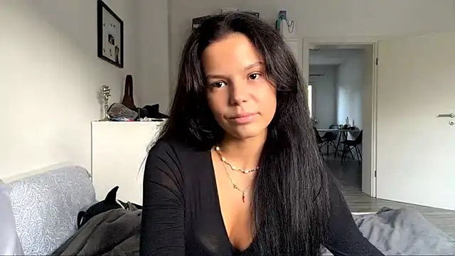 Snapshot of MaydaCornwall chatting on 11.02.25 MaydaCornwall online show from 11.02.25