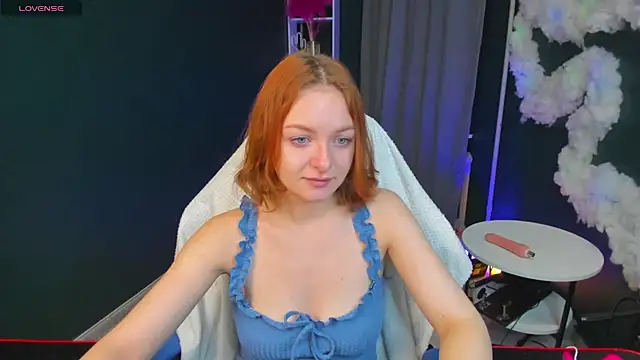  little Cat   online show from 09.16.25