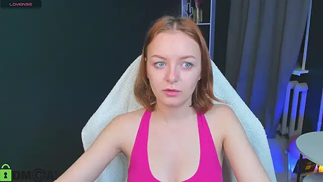  little Cat   online show from 09.17.25
