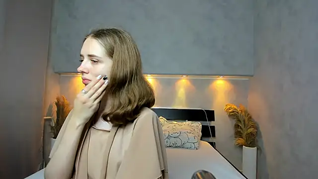 Camilla Kelly online show from 09.11.25