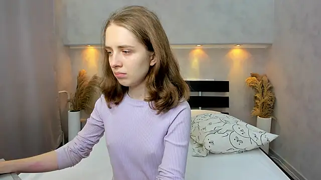 Camilla Kelly online show from 10.03.25