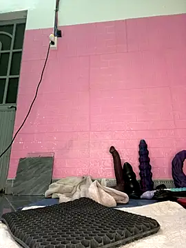 Rose 194 online show from 12.16.25