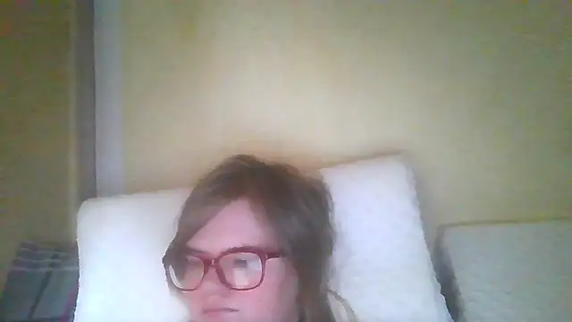 Snapshot of Moonolighta chatting on 09.12.25 Moonolighta online show from 09.12.25