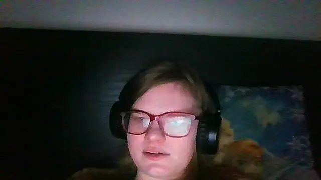 Moonolighta online show from 12.15.25