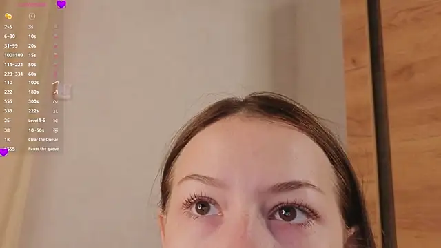 Snapshot of BlushinBloom chatting on 10.18.25 BlushinBloom online show from 10.18.25