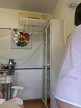 jiajia L online show from 12.04.25