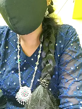 Snapshot of Honey_rosetamil chatting on 03.22.26 Honey rosetamil online show from 03.22.26
