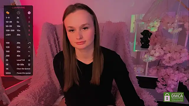 Lara Vest online show from 09.26.25