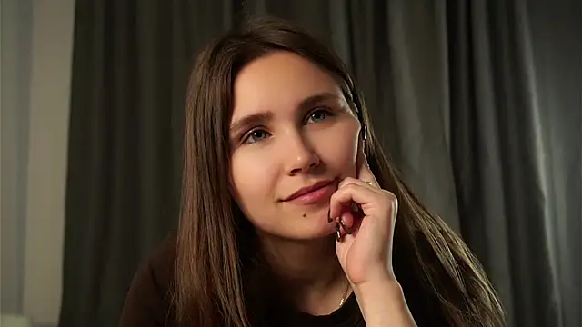 EthalFlowers online show from 09.26.25