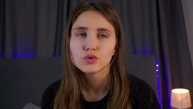 EthalFlowers online show from 12.22.25