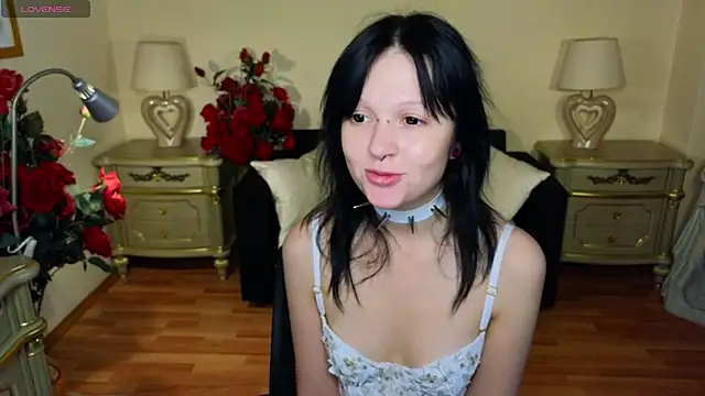 Snapshot of mimi_purrs chatting on 10.01.25 mimi purrs online show from 10.01.25