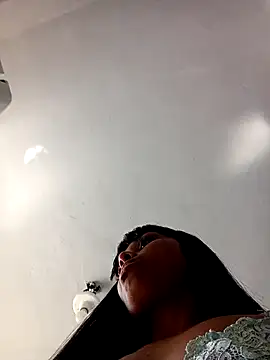 indiazinhabella27 online show from 12.01.25