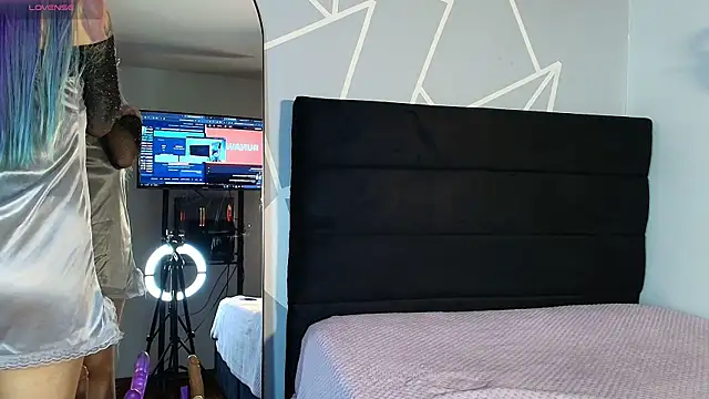 karlamoon23 online show from 03.30.26