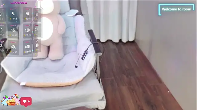 Snapshot of LINLIN-2025 chatting on 10.27.25 LINLIN-2025 online show from 10.27.25