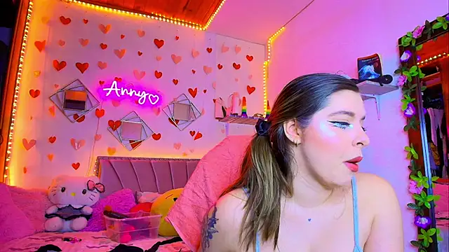 Anny Hurtado online show from 09.21.25