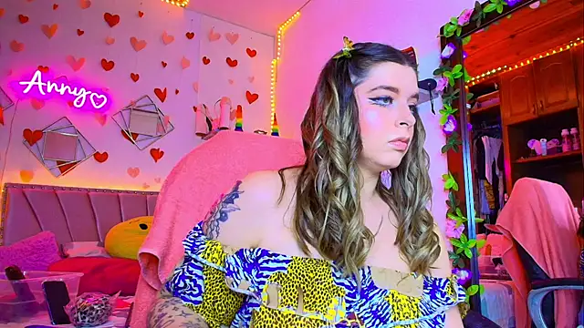 Anny Hurtado online show from 09.23.25