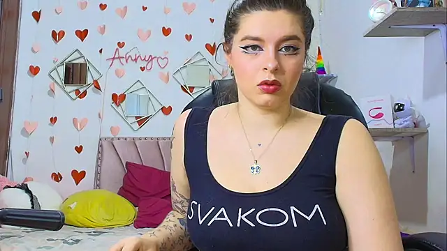 Anny Hurtado online show from 10.16.25