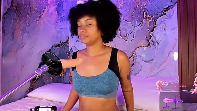 Lolalewis777 online show from 09.10.25