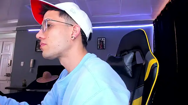 alexgiraldo   online show from 10.01.25