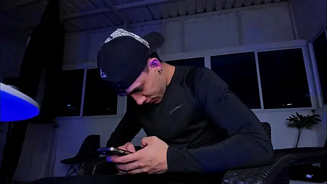 alexgiraldo   online show from 10.22.25