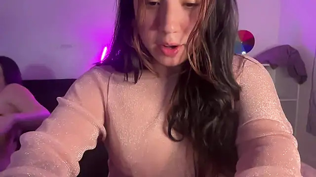 Snapshot of nina_lovez chatting on 10.10.25 nina lovez online show from 10.10.25