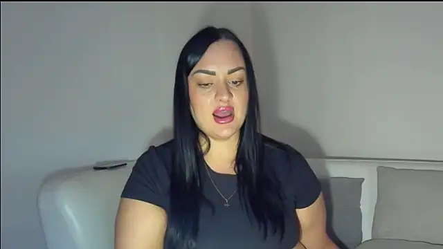 Snapshot of AliTemptress chatting on 10.15.25 AliTemptress online show from 10.15.25