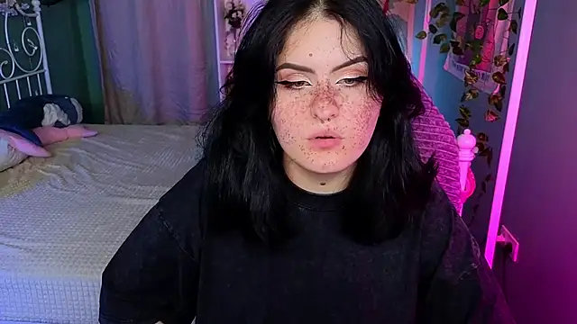 Dark Shine online show from 10.11.25