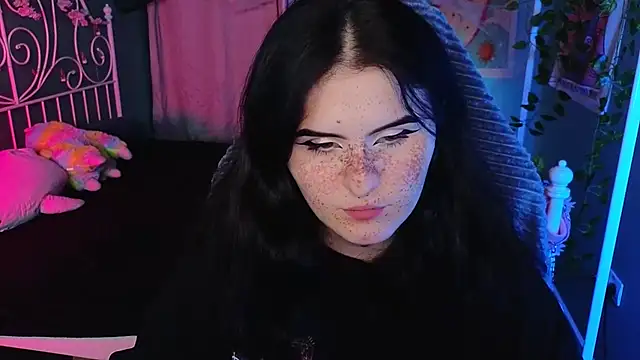 Dark Shine online show from 10.29.25